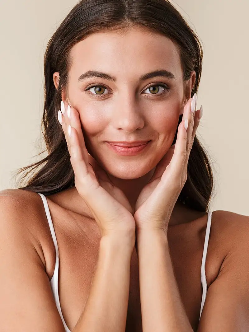 Home 4 Gesichts-, körper- und brustformende Eingriffe erfordern Sorgfalt und Können. Professor Dr. Thilo L. Schenck ist mehrfach ausgezeichneter Facharzt für plastische und ästhetische Chirurgie.